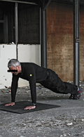 BodyBuilderPushUps2.jpg